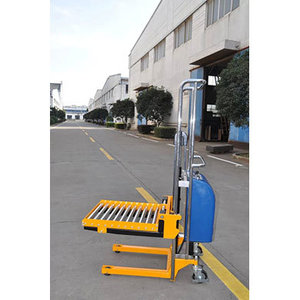 深圳輕型半電動堆高車